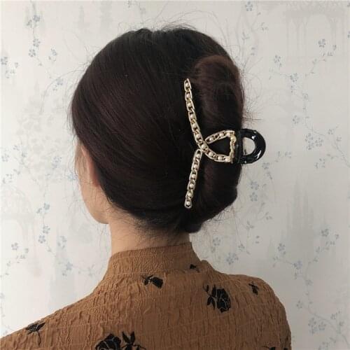 TIMEONLY Korean Style Arcylic Simulated Pearl Hair Claws Handmade Twisted Link Chain Hair Clamp Hair Accessories for Women Gift