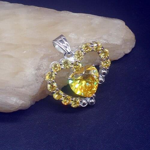 Gemstonefactory Jewelry Big Promotion 925 Silver Romantic Yellow Citrine Heart Women Ladies Mom Gifts Necklace Pendant 20213888
