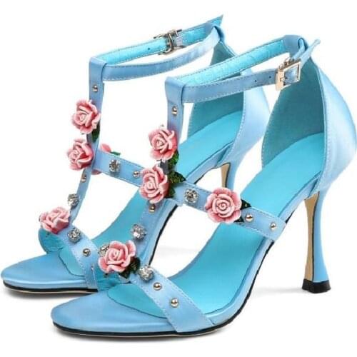 Womens Open Toe 3D Flowers Leaf Rhinestones Silk Satin Stilettos High Heel Sandals Shoes T-straps Designers 3Colors Plus Size