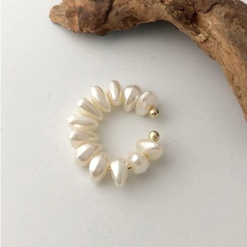 Fashion Design Geometric Letter C Open Circle Pearl Ear Cuff Earrings for Women Korean Fake Piercing Clip on Earrings Jewelry