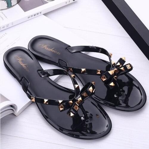 2021 new slippers female summer fashion rivet bow flip flops wear wild flat jelly shoes sandals and slippers crystal shoes 41
