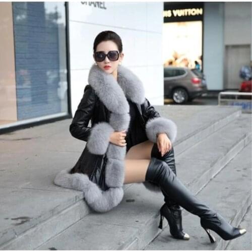 Hot Sale Winter Womens Faux Fur High Quality Faux Sheepskin Coats Keep Warm With Fur Fox Collars Slim Female Furs Plus Size