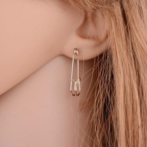 Novelty Exaggerated Punk Paper Clip Earrings for Women Vacation Beach Scenery Special Jewelry for Girls Ladies Party Accessories