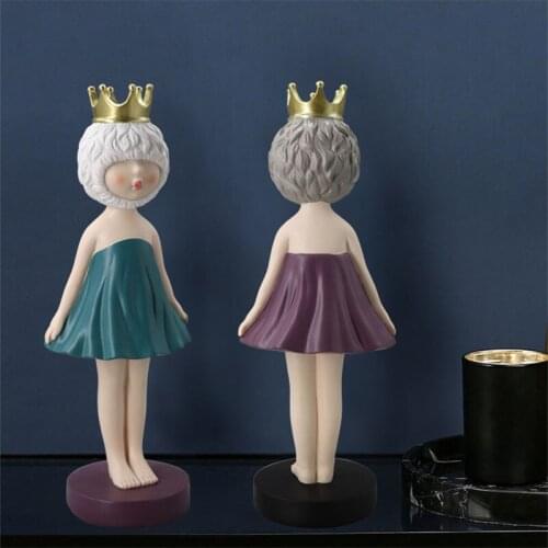 Creative Moden Girls Resin Art Statue Gifts Salon Sculpture Ornaments Living Room Tabletop Figurines Home Decoration Accessories