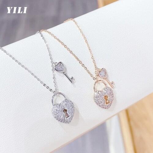 Fashion Crystal Heart-shaped Lock Key Pendant Necklace Korean Sweet Zircon Inlay Heart Key Necklace Clavicle Chain Women Jewelry