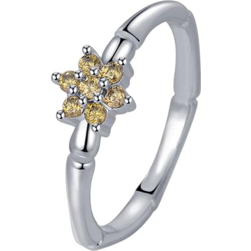 Luxury Female Yellow Small Diamond Stone Rings Charm 14k White Gold Big Wedding Rings for Women Dainty Flower Engagement Rings