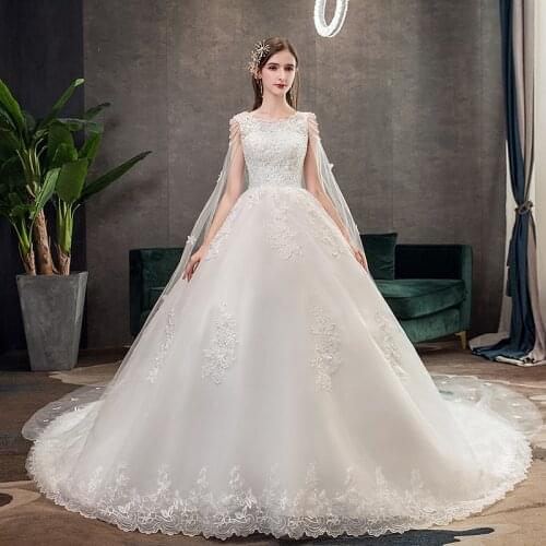 2021 Lace Wedding Dress With Cape Sweep/ Brush Train Ball Gown Wedding Dresses Princess Vintage Bridal Dress X