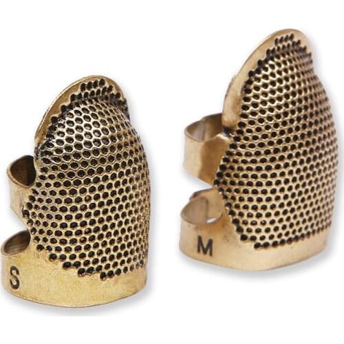 Retro Handworking Sewing Thimble Metal Brass Sewing ToolsThimble Sewing Finger Protector Needlework DIY Apparel Accessories