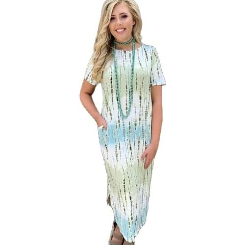 Womens Spring/Summer 2021 loose print dress, mid-length maxi dress with round neck, short sleeves and asymmetrical side slits