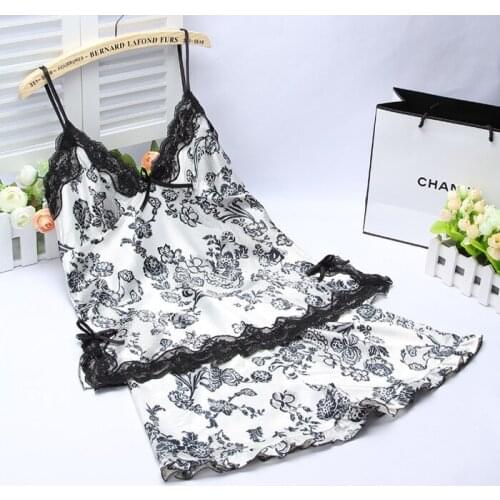 Sifana's Story Women's Large Pajamas