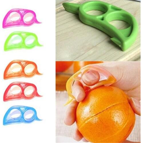 1pcs Orange Peeler Easy Opener Lemon Slicer Cutter Plastic Home Little Mouse Cute Plastic Cut fruit Stripper Practical