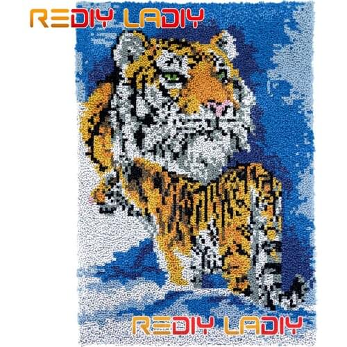 Latch Hook Rug Kits Snow Tigers DIY Carpet Rug Needlework Plush Wall Hanging Chunky Yarn Art Crocheted Floor Mat Hobby & Crafts