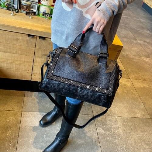 Cowhide Leather diamond Handbag Women 2021 new fashion Joker shoulder messenger bag casual Womens bag large capacity Tote bags