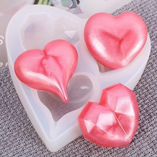 DIY Crystal Epoxy Love Heart Three Consecutive High-brightness Mirror Surface Resin Silicone Mold Hand-made Jewelry Model