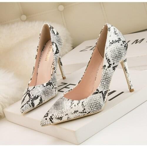 Snake High Heels For Women Fashion 2020 Party Ladies Shoes Thin Heels Summer Pointed Toe Leather Shoes Woman Casual
