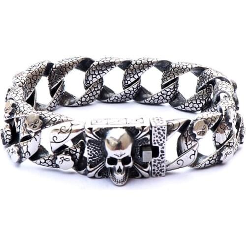 The new 2018 fashion stainless steel mens bracelet retro titanium steel skull bracelet punk Christmass best gift