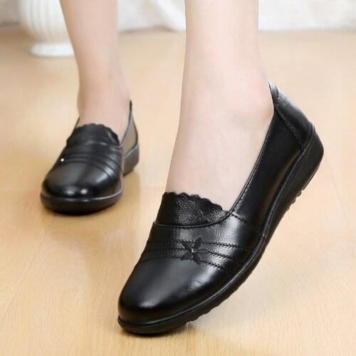 Women Genuine Leather Leather Shoes 2021 Newest Big Size 42 Summer Leisure Female Boat Shoes Breathable Anti-Odor Womans Loafers