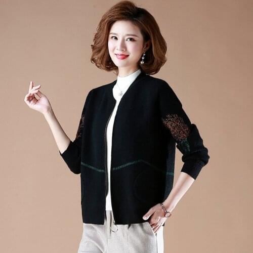 Women 2021 Spring Autumn Fashion Short Knitted Jackets Female O-neck Loose Coats Ladies Long Sleeve Printed Outerwear W229