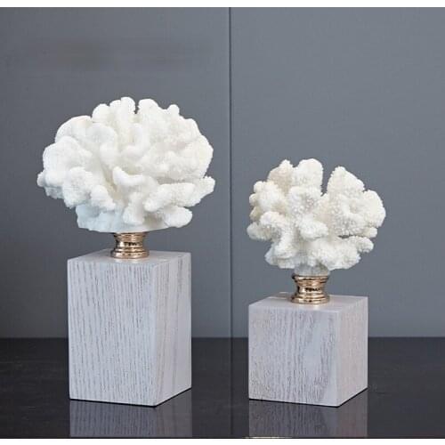 Imitation Coral Resin Decoration Solid Wood Base Home Living Room Coffee Table Desktop Decoration Modern Wine Cabinet Entrance
