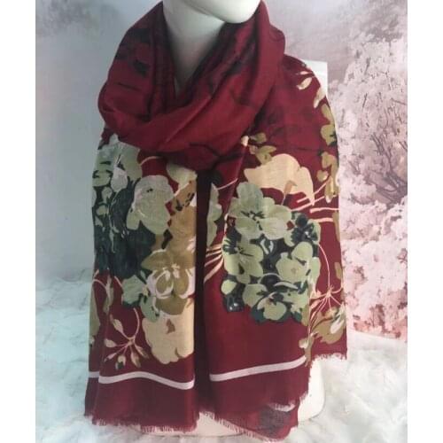 2018 Newest Women Floral Pattern Cotton Frayed Scarf 3Colors 10PCS/LOT