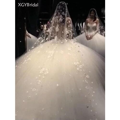 2021 New Arrival White Bridal Veil Soft Yarn Pearl Lace Rhinestones Fairy Veil Forest Dream Weddings, birthdays