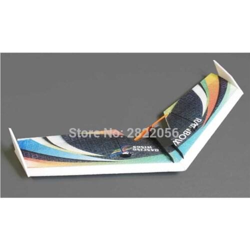 Free shipping RC Plane EPP Airplane Model DW HOBBY Rainbow Fly Wing 800mm Wingspan Tail push version RC Airplane Kit