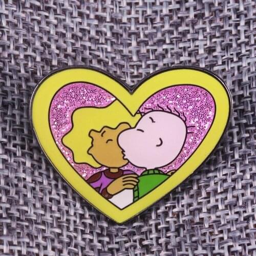 Late 90s cartoon gift Doug that aired on Teen Nick pin Patti Mayonnaise badge