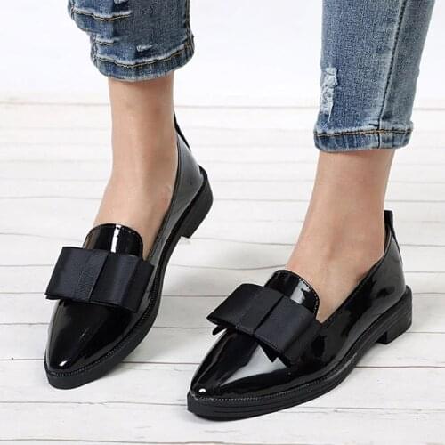 2021 Flats Women Shoes Bowtie Loafers Patent Leather Womens Low Heels Slip on Footwear Female Pointed Toe Thick Heel Fahion