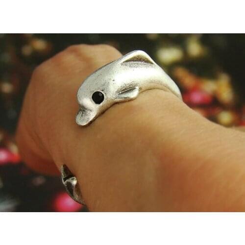 Fashion Newest Style Silver Black Crystal Adjustable Free Size Brass knuckle Animal Baby Dolphin Rings for women