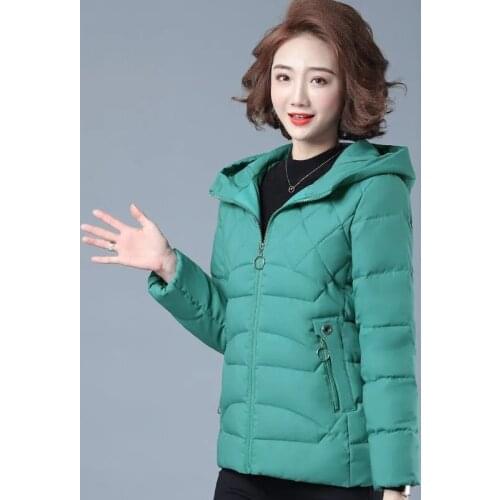 2021 New Winter Jacket Women Coat Warm Hooded Parkas Short Jacket Outwear Loose Cotton Padded Parka Casual Female Basic Coats