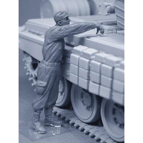 1/35 Scale Die-cast Resin White Model World War II Russian Flight Attendants Need To Color The Model By Hand Free Shipping