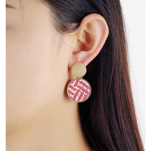 Pendientes coreanos de Nuevos Bohemios para mujer, aretes redondos de corazones dorados, clip grande de moda geométrica, clip pa