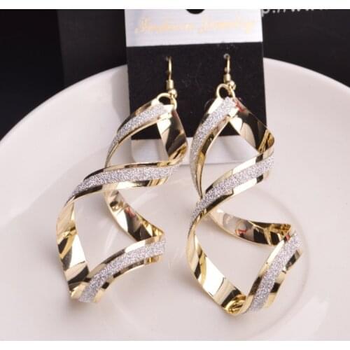 Fashion Punk Gold Silver Color Metal Spiral Earrings For Women Long Wave Dangle Drop Earings Statement Jewelry oorbellen