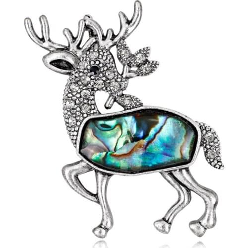 Zlxgirl 2018 Christmas brooch pins Shape Sika deer Brooches for mens Christmas gifts nicely women vintage Animal Scarf pins