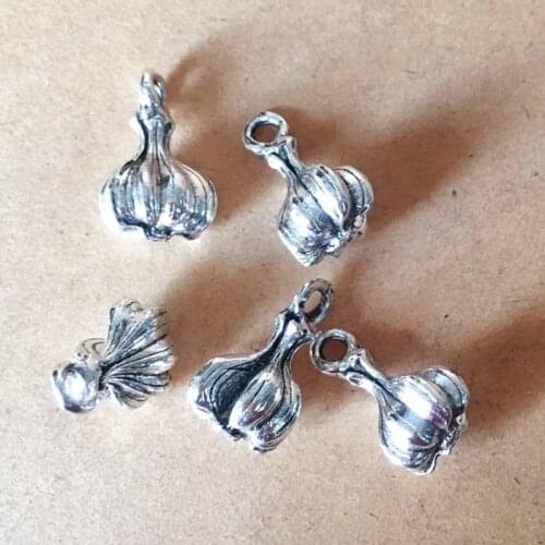 Free Ship 200 pcs Antique silver garlics charms pendant 15x10mm