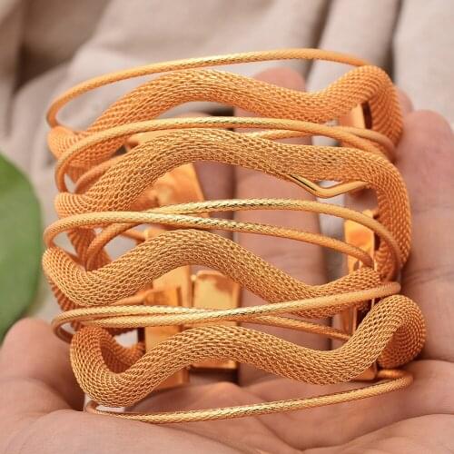 4Pcs/lot Gold Color Bangles For Women Dubai Bride Wedding Cuff Bracelet Africa Bangles Jewelry Gold Charm Bracelet party gifts