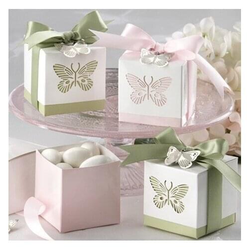 Most Popular in US Party favors 20pcs/lot Wedding favor box Laser-cut Butterfly Favor Box Candy Packing