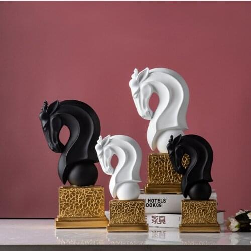 Horse Head Statue Resin Sculpture Nordic Home Decor Animal Figure Decoration Office Study Desktop Art Ornaments