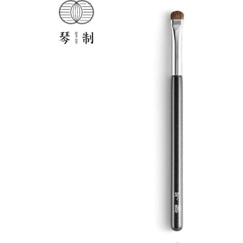 QINZHI Professional Handmade Make Up Brush 11 Smoky Eye Shadow Smudge Brush Natural Horse Hair Makeup Brushes