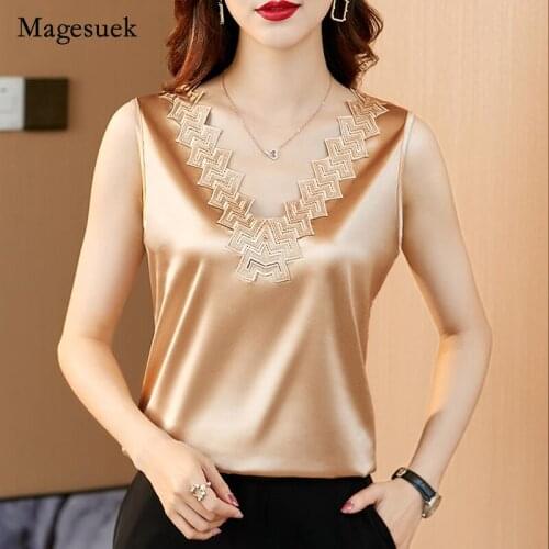 2021 Fashion Satin Sleeveless Women Tops Loose V-neck Solid Vest Blouse for Women Silk Embroidery Plus Size Blouse Blusa 15488