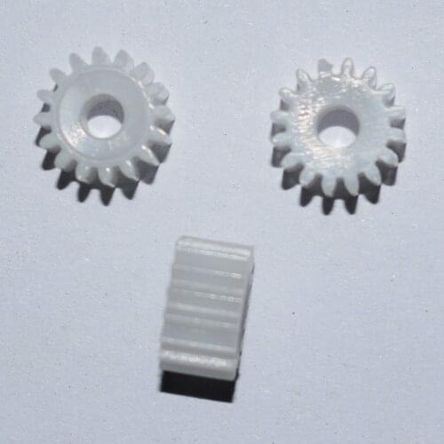 10/100pcs 16teeth/hole 3mm/OD 9/0.5M/plastic motor gear/rc car/DIY toys accessories/technology model parts/baby toys/163A