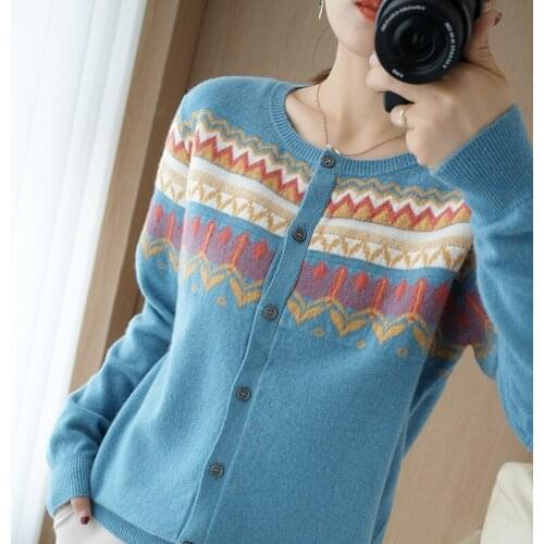 Autumn and winter new cashmere cardigan womens round neck knitted full sleeves loose coat 100% wool sweater Short ATTYYWS brand