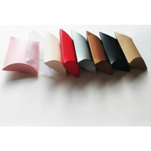 100pcs New Style Pillow Shape Box Candy Box Gift Box For Wedding Party Favor Decor Paperboard / Pvc /brown Kraft Sac Cadeaux