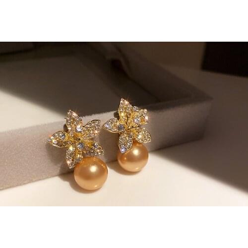 2021 New Sweet Fashion Crystal Flowers Drop Earrings Contracted Elegant Temperament Fine Pearl Women Korean Earrings Joker