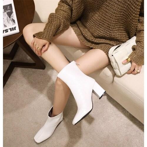 Classics Shoes Women Ankle Boots Square toe Solid Autumn Winter 2020 High-heeled Shoes Side Zip Sexy Chunky High Heels Booties