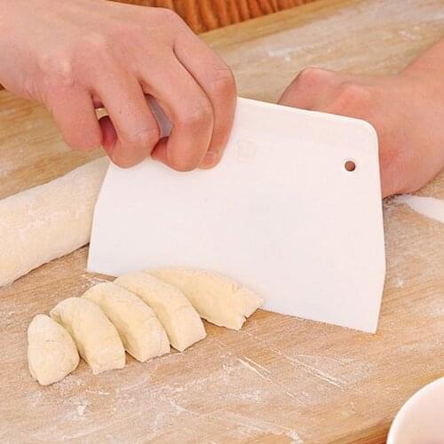 Plastic Dough Pizza Cutter Pastry Large Slicer Blade Cake Bread Pasty Scraper Blade Kitchen Gift 9.5x13.5cm
