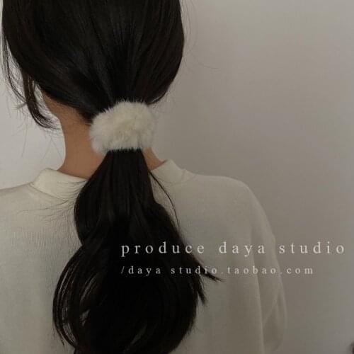 Versatile PlushFaux Rabbit Fur Hair Band Autumn and Winter Gentle Sweet Elegance Retro Hong Kong Style Headband French HighSense