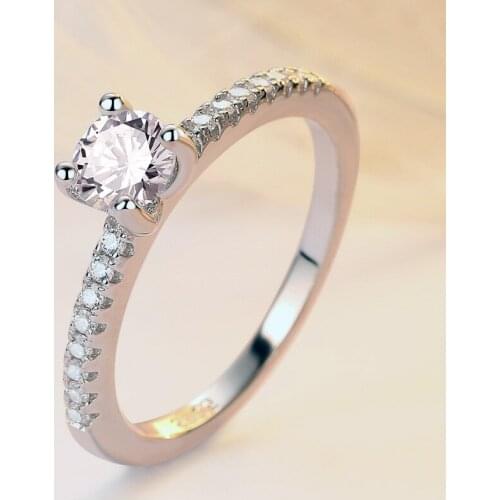 925 Sterling Silver Ring Ladies Wedding Jewelry 5MM 0.5CT Round Cut SONA Analog Diamond Is Very Shiny