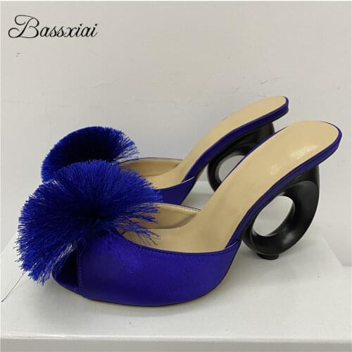 Round Circle Fretwork Heel Runway Mules Lady Luxury Satin Big Pompoms Flower Slingbacks Sandals For Girls Women Summer