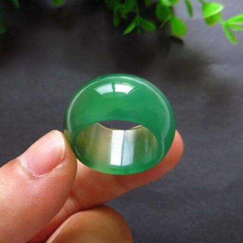 Natural Chinese Green Chalcedony Hand-carved Round Ring Fashion Boutique Jewelry Men and Women Flat Ring Popular Gift